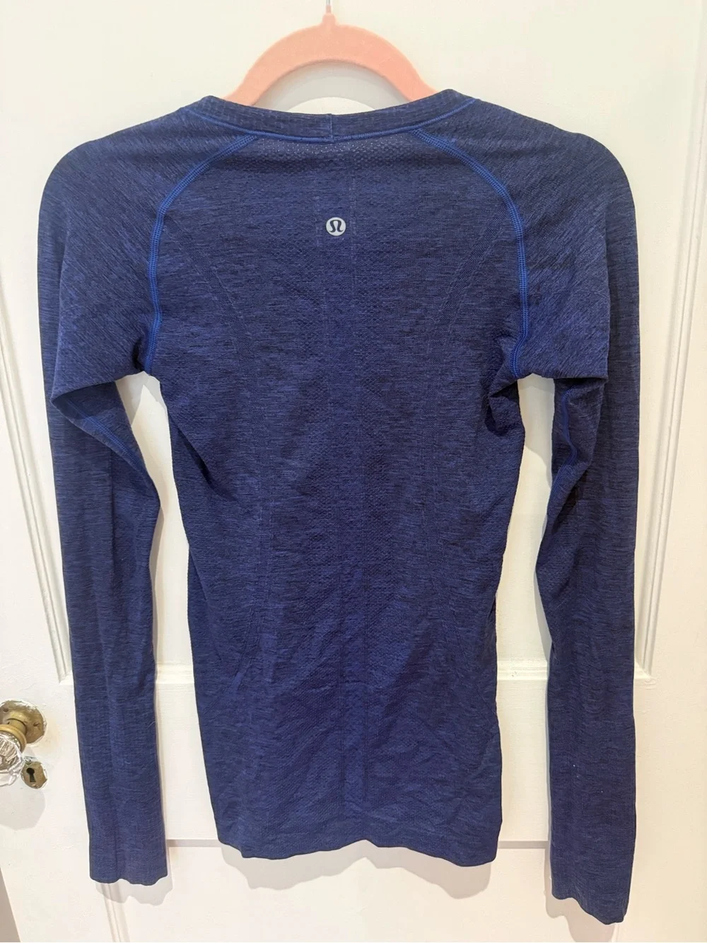 lululemon athletica Long Sleeve Heathered Blue Top